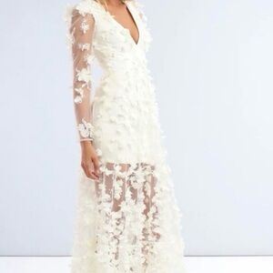 Chic Ivory Floral Lace Long Sleeve Dress